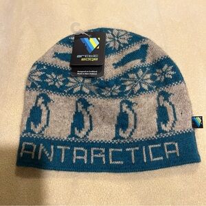 NWT Arctic Edge Antartica Knit Beanie Hat - SVALBARD Merino Wool, Possum, Silk